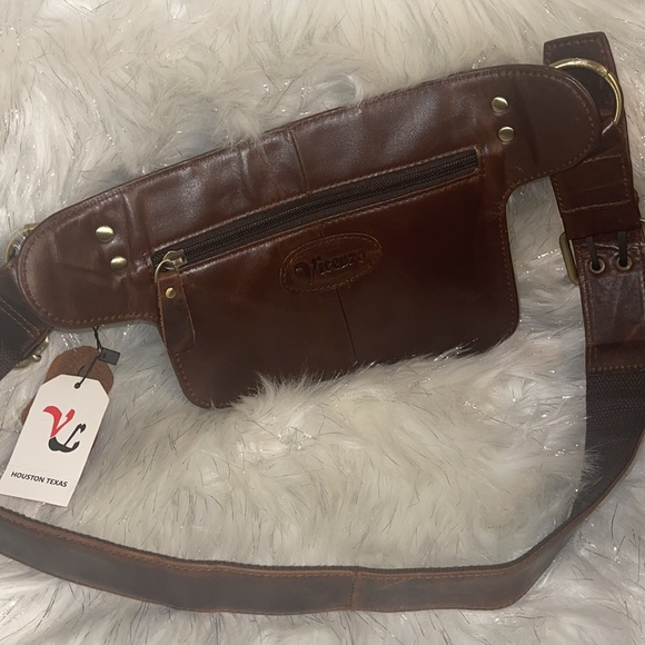 New!!! Beautiful Vicenzo Leather Fanny pack - Picture 4 of 4